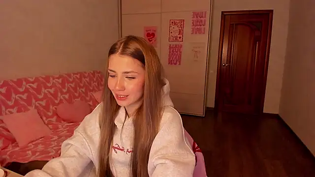 Aurora Glow21 online show from 04-26-26, 12:58