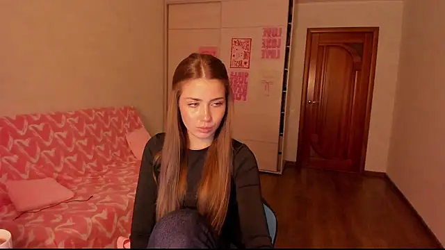 Snapshot of Aurora_Glow21 chatting on 04-30-26, 12:22 Aurora Glow21 online show from 04-30-26, 12:22