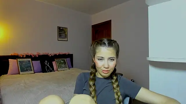 Snapshot of Aurora_Glow21 chatting on 06-04-26, 04:29 Aurora Glow21 online show from 06-04-26, 04:29