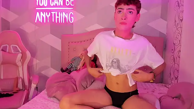 Snapshot of JacobRusso chatting on 11-23-25, 02:44 JacobRusso online show from 11-23-25, 02:44