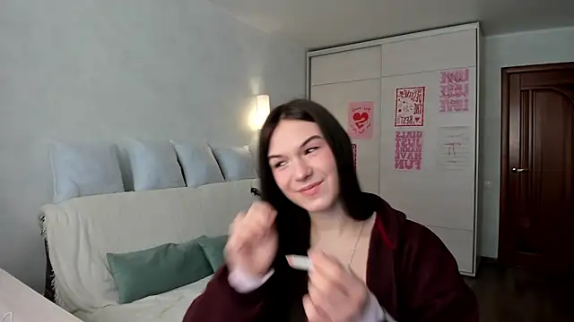 luna lust 212 online show from 04-12-26, 04:28