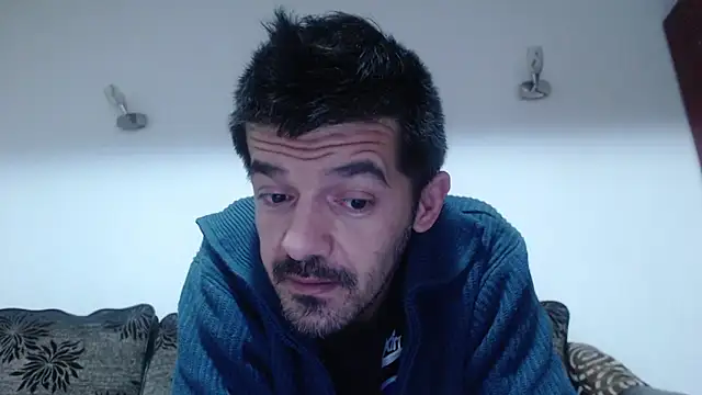 Snapshot of Dale_E chatting on 01-02-25, 02:33 Dale E online show from 01-02-25, 02:33