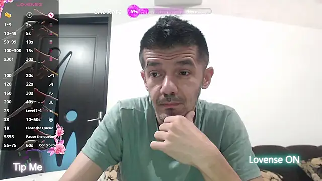 Snapshot of Dale_E chatting on 11-20-25, 06:13 Dale E online show from 11-20-25, 06:13