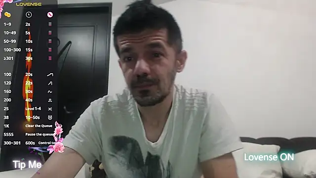 Snapshot of Dale_E chatting on 11-29-25, 02:58 Dale E online show from 11-29-25, 02:58