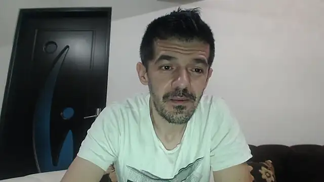 Snapshot of Dale_E chatting on 12-02-25, 05:57 Dale E online show from 12-02-25, 05:57