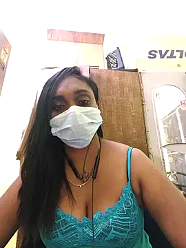 Snapshot of Dharshini98 chatting on 12-04-25, 01:26 Dharshini98 online show from 12-04-25, 01:26