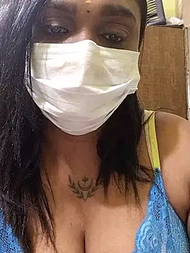 Dharshini98 online show from 01-12-26, 10:42