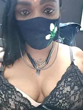 Dharshini98 online show from 03-12-26, 06:14