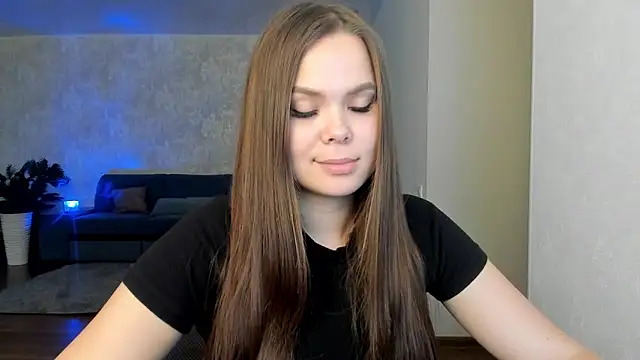 Snapshot of Kira_love_81 chatting on 05-10-26, 04:17 Kira love 81 online show from 05-10-26, 04:17