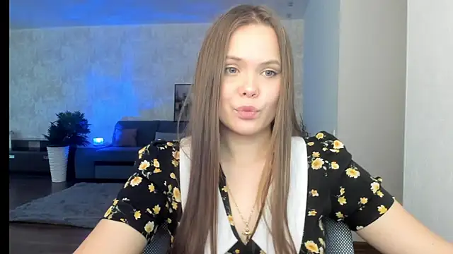 Snapshot of Kira_love_81 chatting on 05-14-26, 12:12 Kira love 81 online show from 05-14-26, 12:12