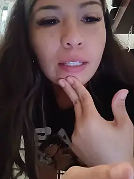 Snapshot of LatinaCalienteMilf chatting on 07-04-26, 01:50 LatinaCalienteMilf online show from 07-04-26, 01:50