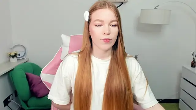 Snapshot of LavetaShiroma chatting on 11-30-25, 08:13 LavetaShiroma online show from 11-30-25, 08:13