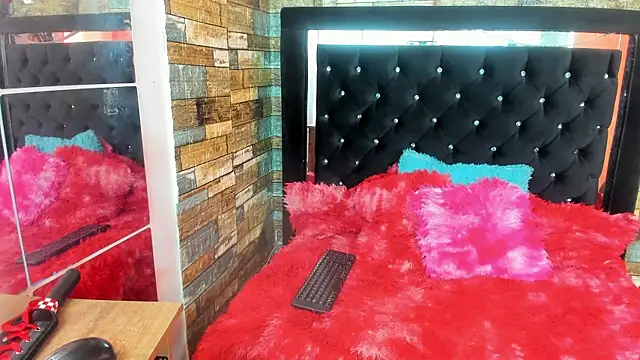 Snapshot of Nyra_Rose chatting on 11-22-25, 12:26 Nyra Rose online show from 11-22-25, 12:26