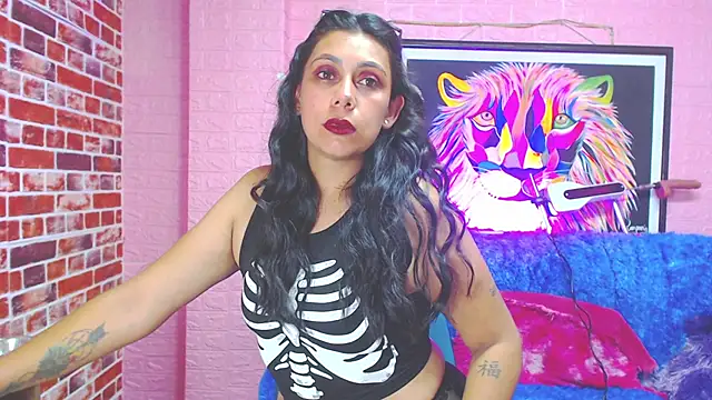 Snapshot of Nyra_Rose chatting on 12-16-25, 05:12 Nyra Rose online show from 12-16-25, 05:12