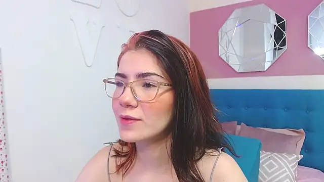 Snapshot of AriLumi chatting on 11-23-25, 12:27 AriLumi online show from 11-23-25, 12:27