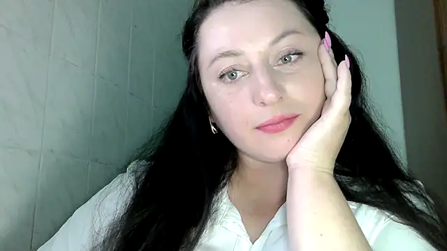 Snapshot of MelinaAx chatting on 05-08-26, 06:57 MelinaAx online show from 05-08-26, 06:57