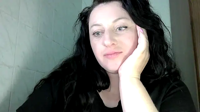 Snapshot of MelinaAx chatting on 05-17-26, 07:21 MelinaAx online show from 05-17-26, 07:21