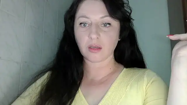 Snapshot of MelinaAx chatting on 05-25-26, 06:58 MelinaAx online show from 05-25-26, 06:58