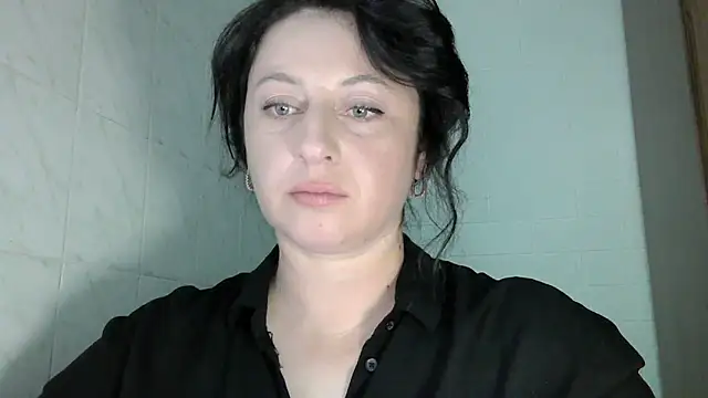 Snapshot of MelinaAx chatting on 06-08-26, 07:03 MelinaAx online show from 06-08-26, 07:03