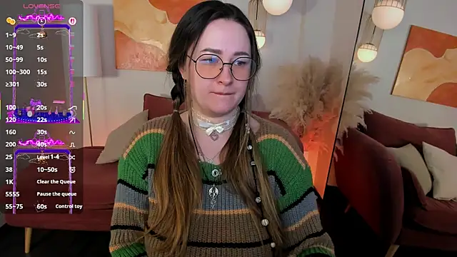 Snapshot of EmmaBloomm chatting on 01-07-26, 09:39 EmmaBloomm online show from 01-07-26, 09:39