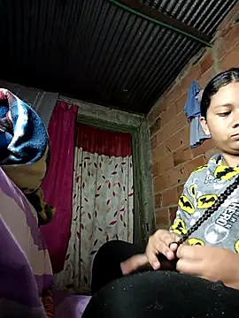 Snapshot of Sweet_Milk03 chatting on 11-22-25, 05:28 Sweet Milk03 online show from 11-22-25, 05:28