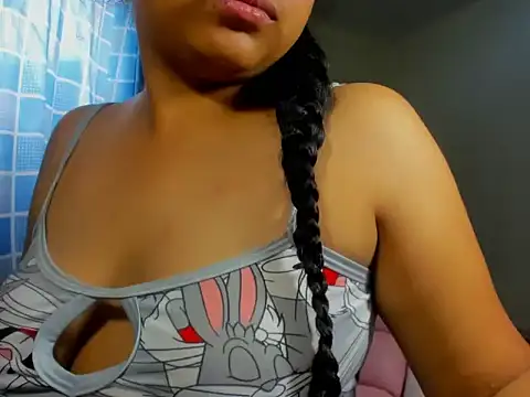 Snapshot of Sweet_Milk03 chatting on 12-17-25, 05:19 Sweet Milk03 online show from 12-17-25, 05:19