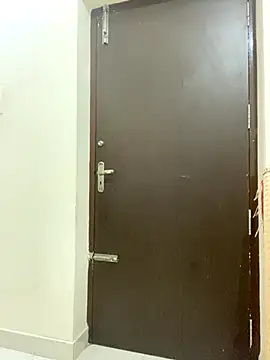 Snapshot of calibrow chatting on 11-17-25, 03:45 calibrow online show from 11-17-25, 03:45