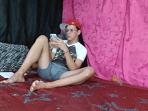 Snapshot of FANTASYBOYS11 chatting on 12-02-25, 10:38 FANTASYBOYS11 online show from 12-02-25, 10:38