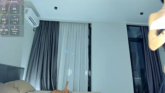 Snapshot of Sakura__frostt chatting on 11-30-25, 02:10 Sakura frostt online show from 11-30-25, 02:10