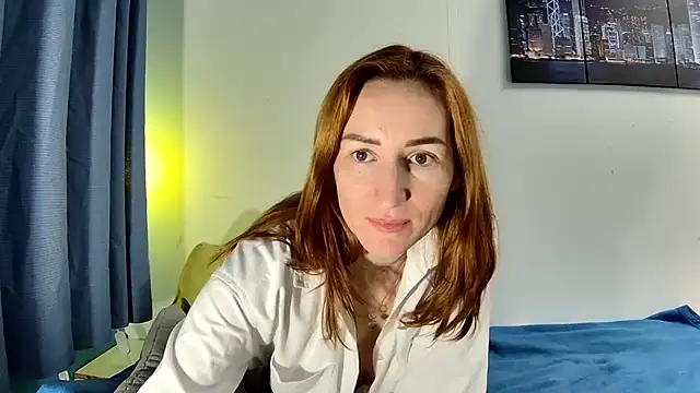 Snapshot of Leila_cam18 chatting on 12-18-25, 05:30 Leila cam18 online show from 12-18-25, 05:30