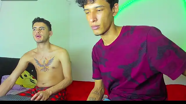 Snapshot of kaiborman00 chatting on 12-15-25, 03:11 kaiborman00 online show from 12-15-25, 03:11