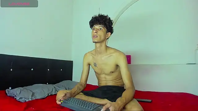 kaiborman00 online show from 04-10-26, 03:01