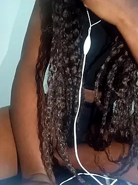 Snapshot of mirna96 chatting on 11-22-25, 06:07 mirna96 online show from 11-22-25, 06:07