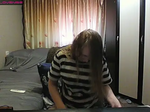 JenniDeep online show from 04-18-26, 09:35