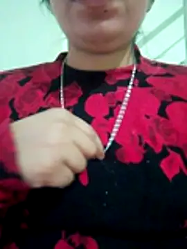 Snapshot of isha_sharma2002 chatting on 11-26-25, 03:46 isha sharma2002 online show from 11-26-25, 03:46