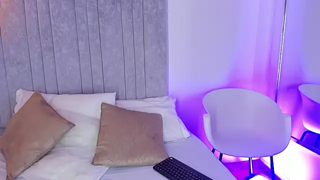 Snapshot of Martina_077 chatting on 02-09-26, 07:51 Martina 077 online show from 02-09-26, 07:51