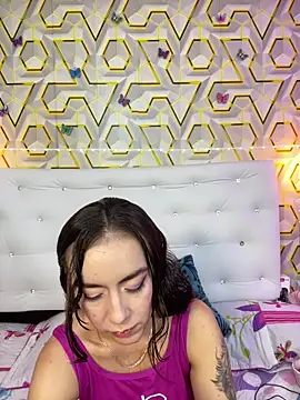 MelanyyJhonson15 online show from 05-14-26, 02:29