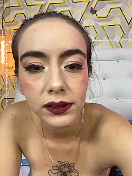 MelanyyJhonson15 online show from 05-18-26, 04:07