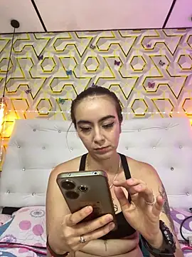 MelanyyJhonson15 online show from 05-31-26, 10:00