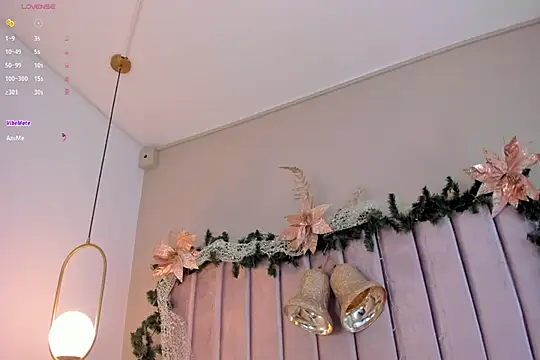 Snapshot of AnnaNoval_10 chatting on 11-29-25, 12:41 AnnaNoval 10 online show from 11-29-25, 12:41