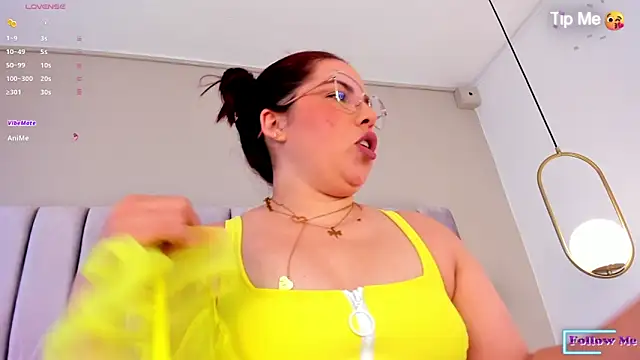 Snapshot of AnnaNoval_10 chatting on 02-19-26, 12:56 AnnaNoval 10 online show from 02-19-26, 12:56