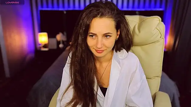 Snapshot of LayllaStarr chatting on 11-20-25, 02:34 LayllaStarr online show from 11-20-25, 02:34