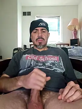 Snapshot of wilburydeznutz chatting on 11-24-25, 08:30 wilburydeznutz online show from 11-24-25, 08:30