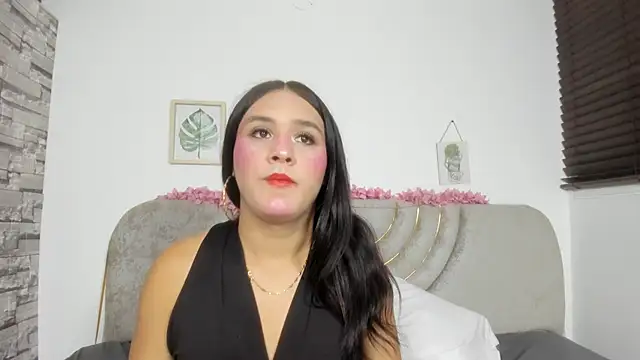 Snapshot of Tefanny_hot chatting on 12-03-25, 01:20 Tefanny hot online show from 12-03-25, 01:20