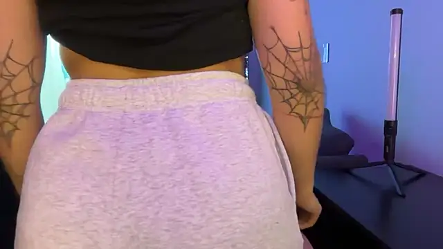 Snapshot of BabiSander11 chatting on 12-16-25, 05:51 BabiSander11 online show from 12-16-25, 05:51