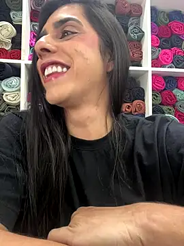 Snapshot of Monahliza chatting on 11-27-25, 05:15 Monahliza online show from 11-27-25, 05:15