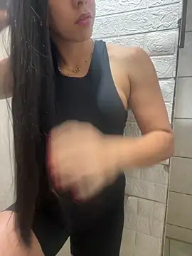 Snapshot of Monahliza chatting on 12-01-25, 03:22 Monahliza online show from 12-01-25, 03:22