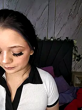 Snapshot of Luna_Scarllet chatting on 12-15-25, 12:26 Luna Scarllet online show from 12-15-25, 12:26