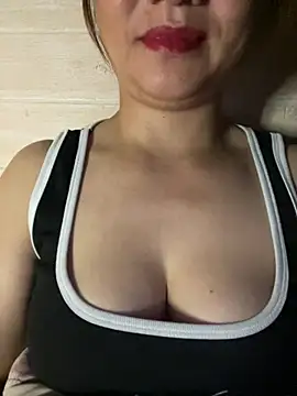Snapshot of Diana-sexyy chatting on 07-06-26, 03:03 Diana-sexyy online show from 07-06-26, 03:03