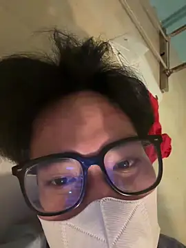 Snapshot of MEFUN- chatting on 11-19-25, 05:46 MEFUN- online show from 11-19-25, 05:46